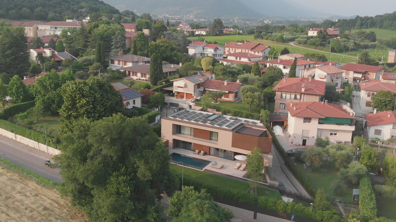 Video Casa DMF Cariolato : video progetto residenziale contemporaneo con riprese drone e interni su misura tra architettura e interior design